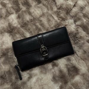 Vintage COACH 100% Soft Leather Wallet wristlet